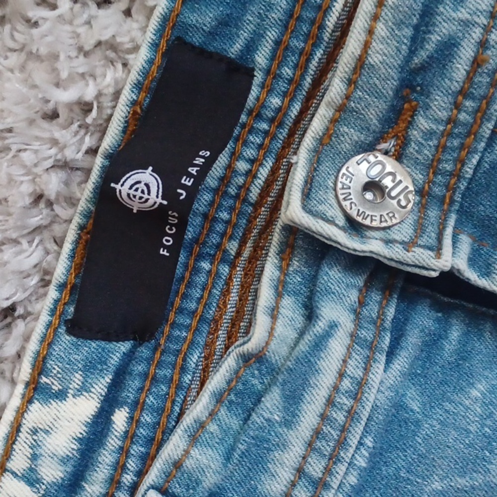 Focus Jeans - Picture 6 of 16